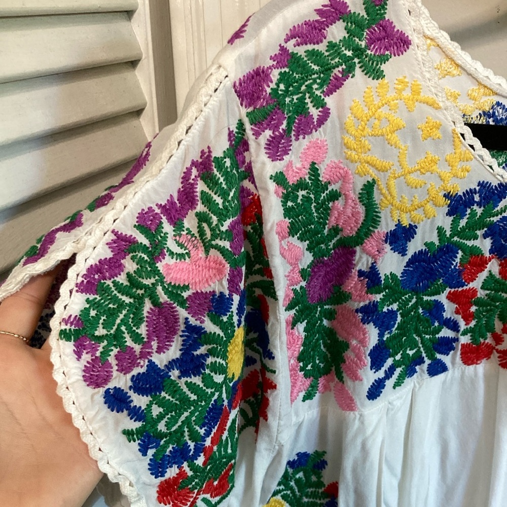 Buddy Love white embroidered floral top SZ L - Picture 3 of 4